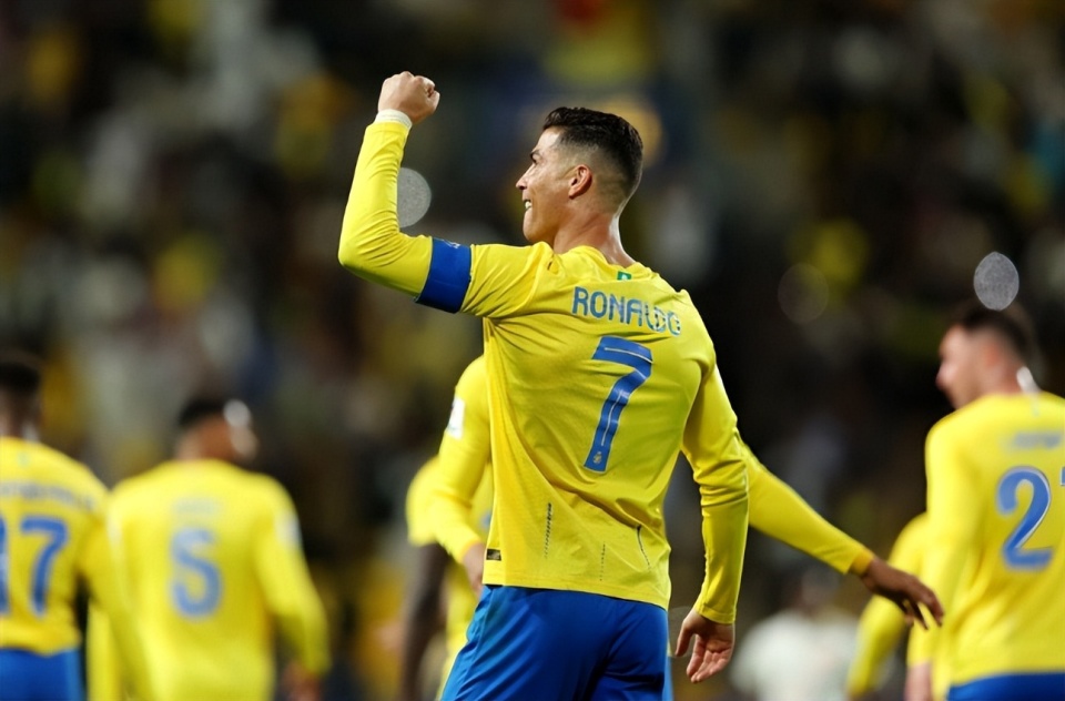 今夜马德里竞技备战中超赛后上海海港伤情更新之后,C罗与30激战C9分钟 今夜马德里竞技备战中超赛后上海海港伤情更新之后,C罗与30激战C9分钟